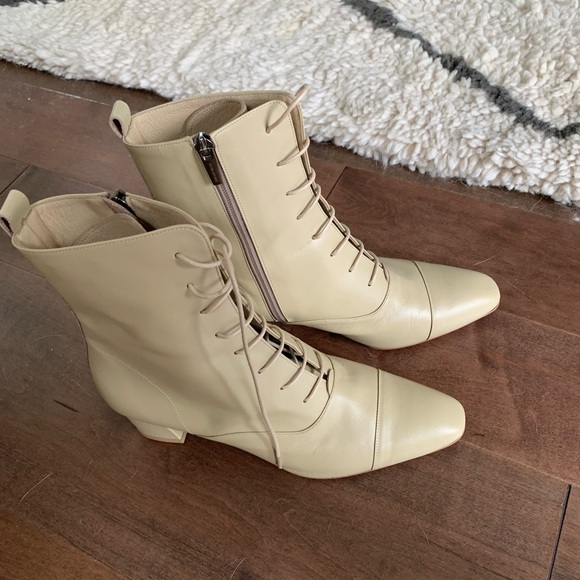 Doratore Appia Beige Ankle Boots - Picture 3 of 12